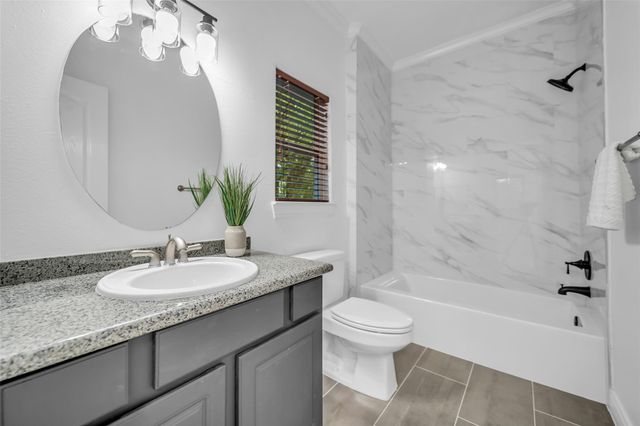 8702 Ilona Lane, Houston, TX 77025