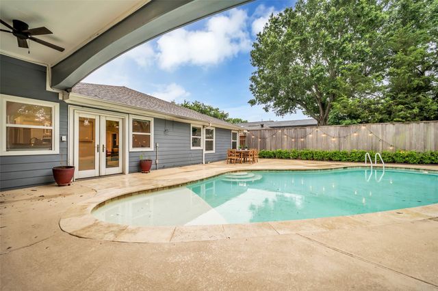 8702 Ilona Lane, Houston, TX 77025