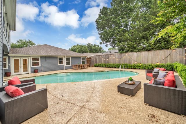 8702 Ilona Lane, Houston, TX 77025