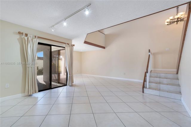 1301 SW 124th Ct 20-A, Miami, FL 33184