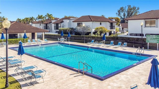 1301 SW 124th Ct 20-A, Miami, FL 33184