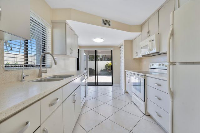 1301 SW 124th Ct 20-A, Miami, FL 33184