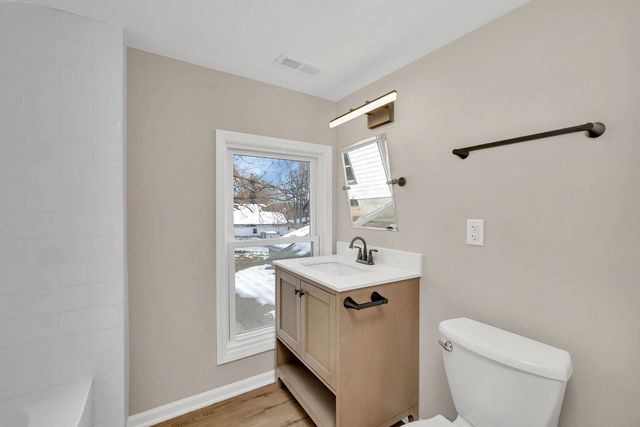 809 N Joliet Street, Wilmington, IL 60481