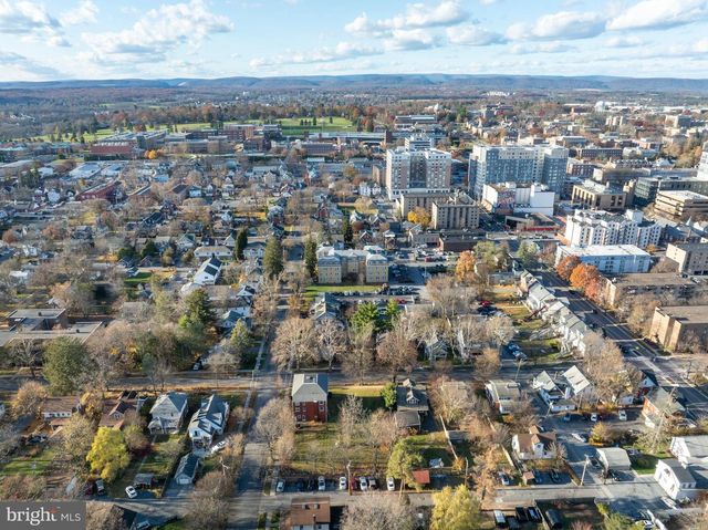 440 W FOSTER AVE, State College, PA 16801