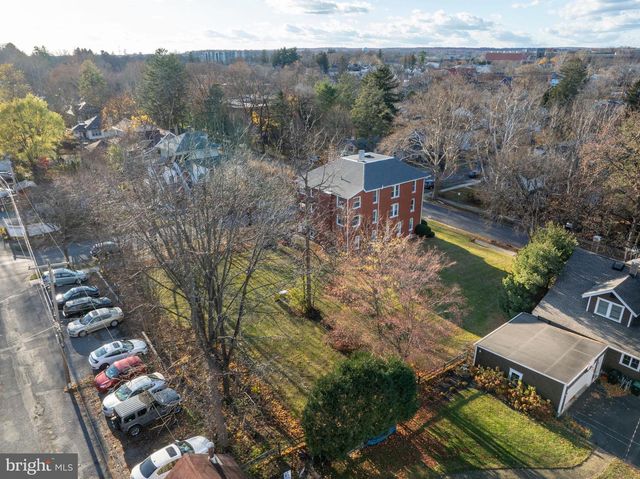 440 W FOSTER AVE, State College, PA 16801