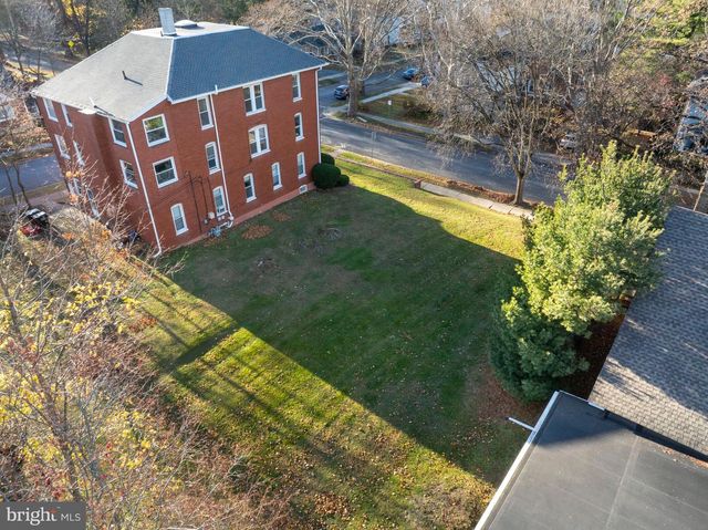 440 W FOSTER AVE, State College, PA 16801