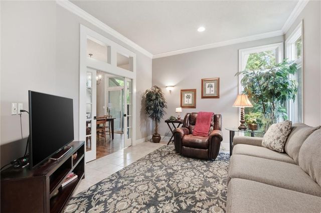 9714 Wild Rose Lane, Lenexa, KS 66227