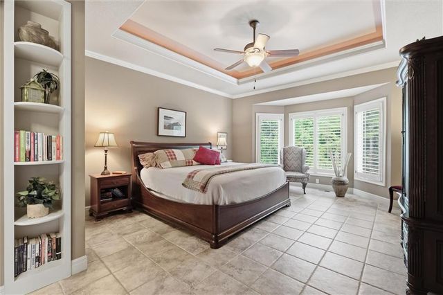 9714 Wild Rose Lane, Lenexa, KS 66227