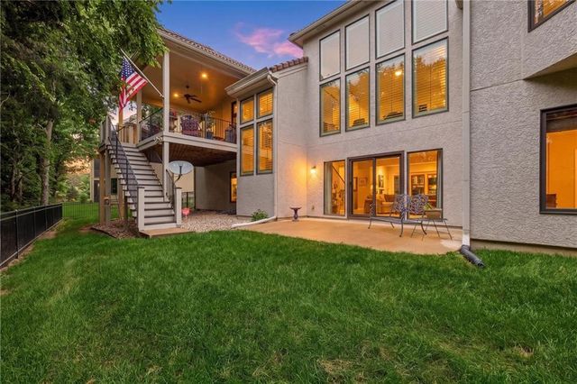 9714 Wild Rose Lane, Lenexa, KS 66227