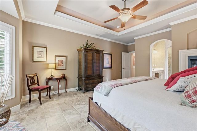 9714 Wild Rose Lane, Lenexa, KS 66227