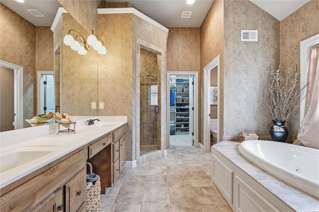 9714 Wild Rose Lane, Lenexa, KS 66227