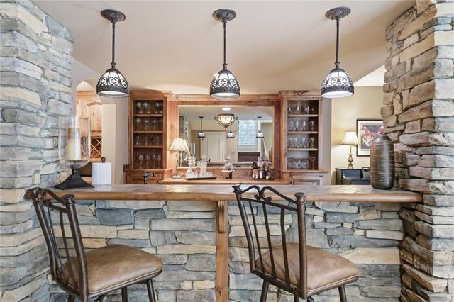 9714 Wild Rose Lane, Lenexa, KS 66227