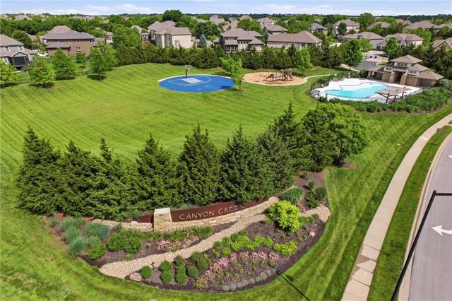 9714 Wild Rose Lane, Lenexa, KS 66227