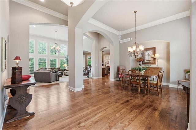 9714 Wild Rose Lane, Lenexa, KS 66227