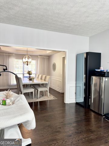 2737 Autumn Lake Lane, Decatur, GA 30034