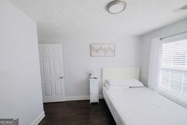 2737 Autumn Lake Lane, Decatur, GA 30034