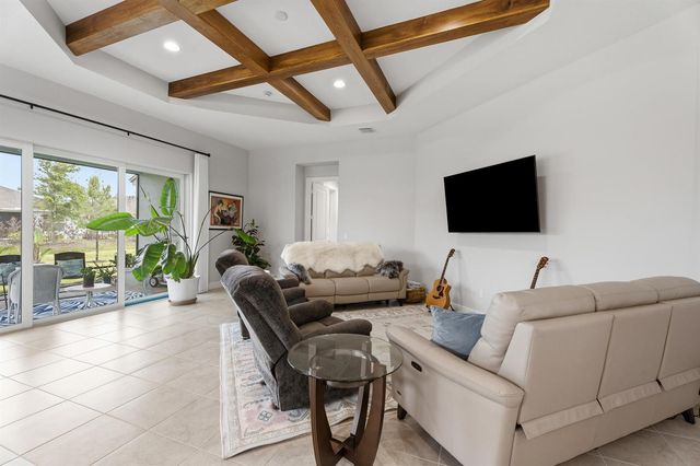 6390 High Pointe West Way, Vero Beach, FL 32967