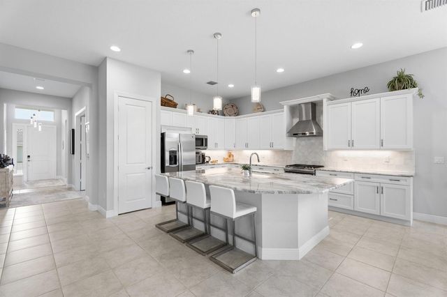 6390 High Pointe West Way, Vero Beach, FL 32967