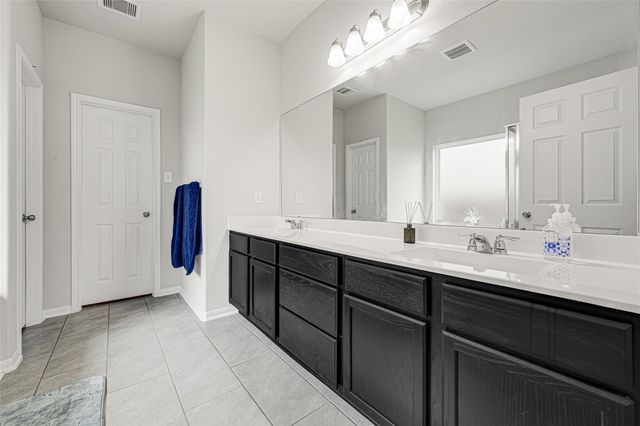 11115 Larkspur Dale Court, Houston, TX 77044