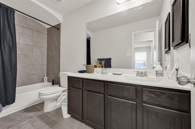 11115 Larkspur Dale Court, Houston, TX 77044