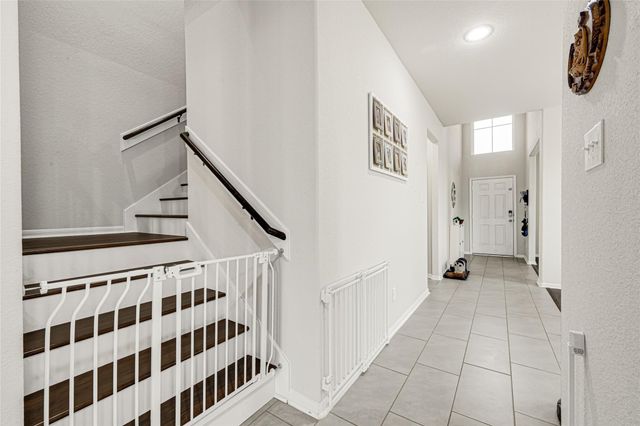 11115 Larkspur Dale Court, Houston, TX 77044