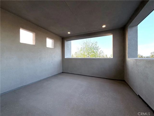 273 Novel, Irvine, CA 92618