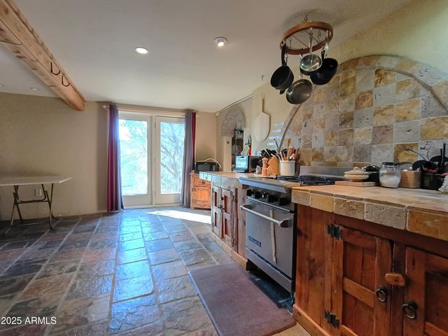 2985 N Federal Mines Road, Dewey, AZ 86327