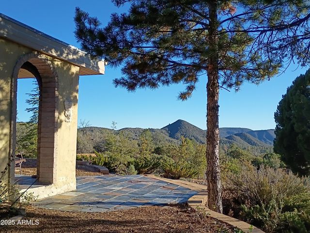 2985 N Federal Mines Road, Dewey, AZ 86327