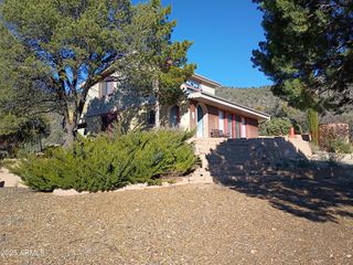 2985 N Federal Mines Road, Dewey, AZ 86327