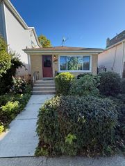 3415 N Kenton Avenue, Chicago, IL 60641