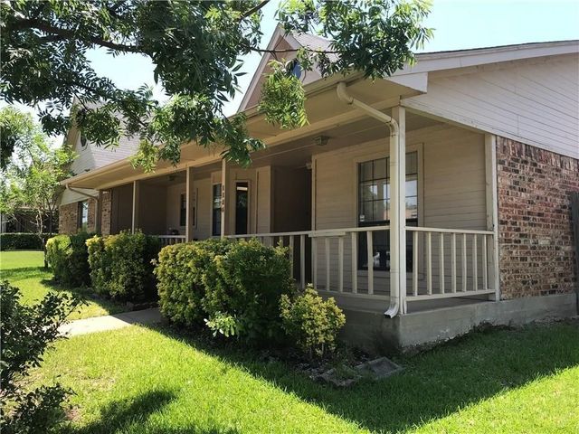 1126 Woodrow Drive, Lewisville, TX 75067