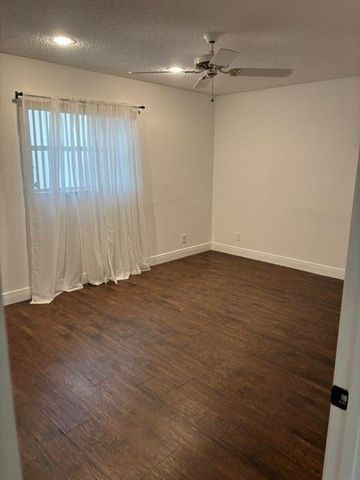 143 S LAKE SUSAN Drive S 143, West Palm Beach, FL 33411