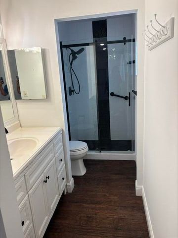 143 S LAKE SUSAN Drive S 143, West Palm Beach, FL 33411