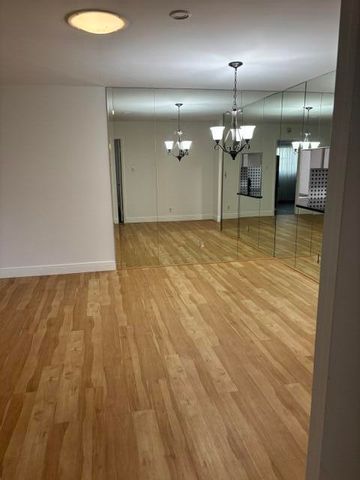 143 S LAKE SUSAN Drive S 143, West Palm Beach, FL 33411