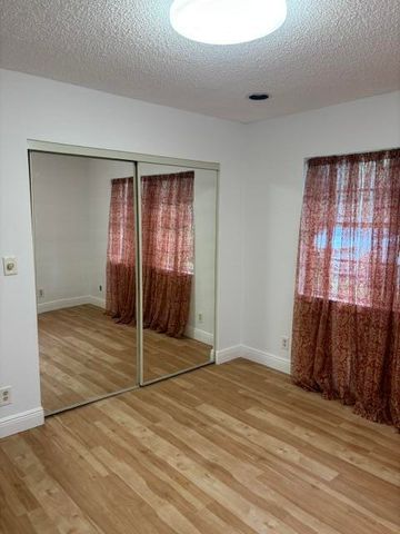 143 S LAKE SUSAN Drive S 143, West Palm Beach, FL 33411
