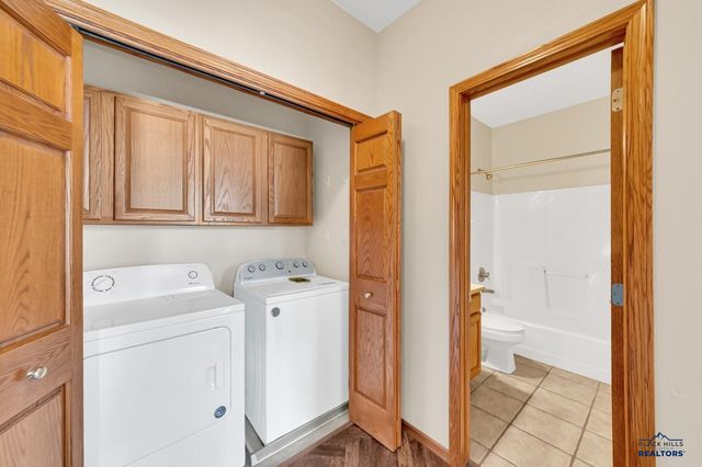 6651 WELLINGTON DR, Rapid City, SD 57702