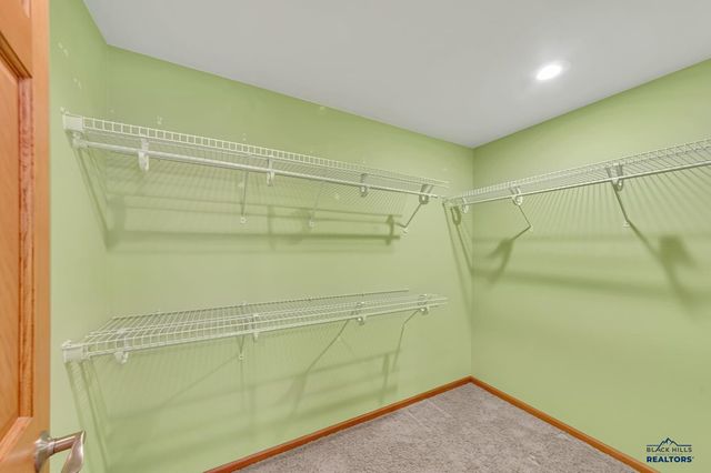 6651 WELLINGTON DR, Rapid City, SD 57702