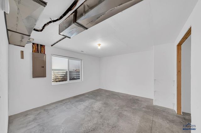 6651 WELLINGTON DR, Rapid City, SD 57702