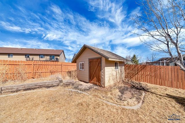6651 WELLINGTON DR, Rapid City, SD 57702