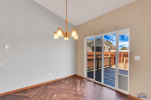 6651 WELLINGTON DR, Rapid City, SD 57702