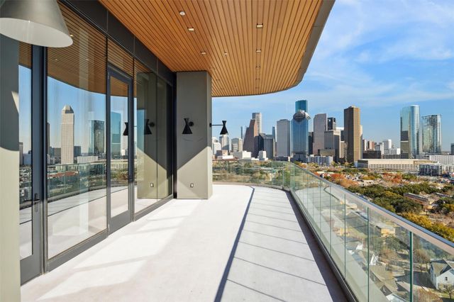 1711 Allen Parkway 2101, Houston, TX 77019
