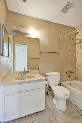 617 Banks Road 617, Margate, FL 33063