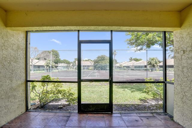 617 Banks Road 617, Margate, FL 33063