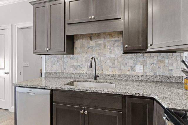 34 Callaway Dr Unit 4, Concord, NH 03301