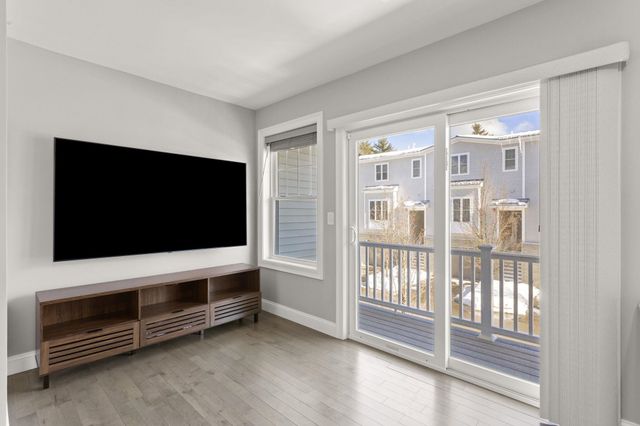 34 Callaway Dr Unit 4, Concord, NH 03301