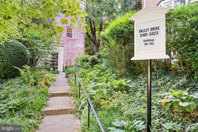 3415 VALLEY DR, Alexandria, VA 22302