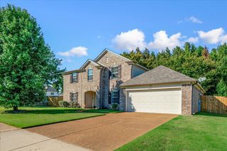 6826 BEAGLE LN, Bartlett, TN 38002