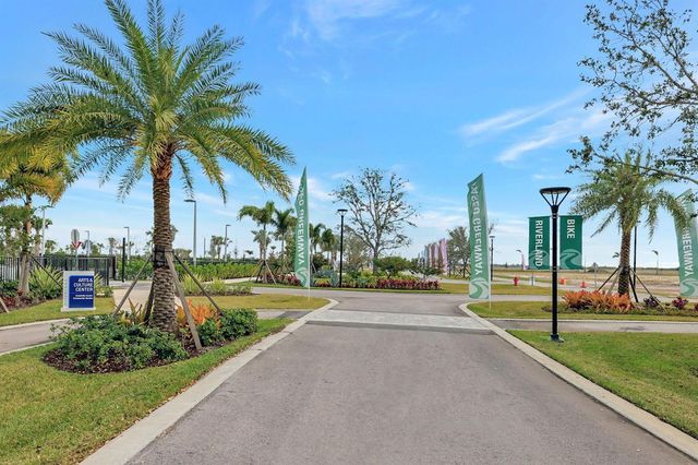 12132 SW Willowy Way, Port St. Lucie, FL 34987
