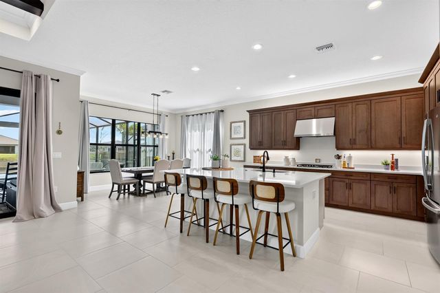 12132 SW Willowy Way, Port St. Lucie, FL 34987