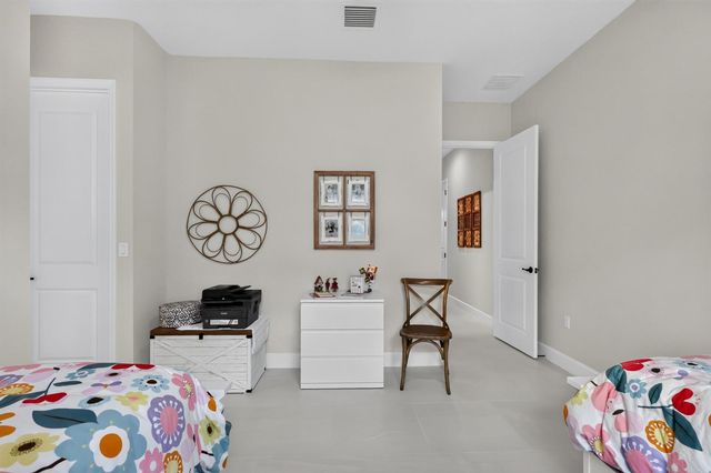 12132 SW Willowy Way, Port St. Lucie, FL 34987